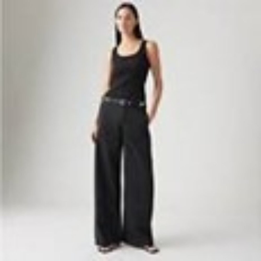 Levi’s®  Chino Pants – Caviar Black  womens size 32